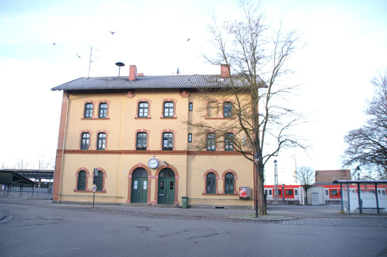 Bahnhof Deisenhofen